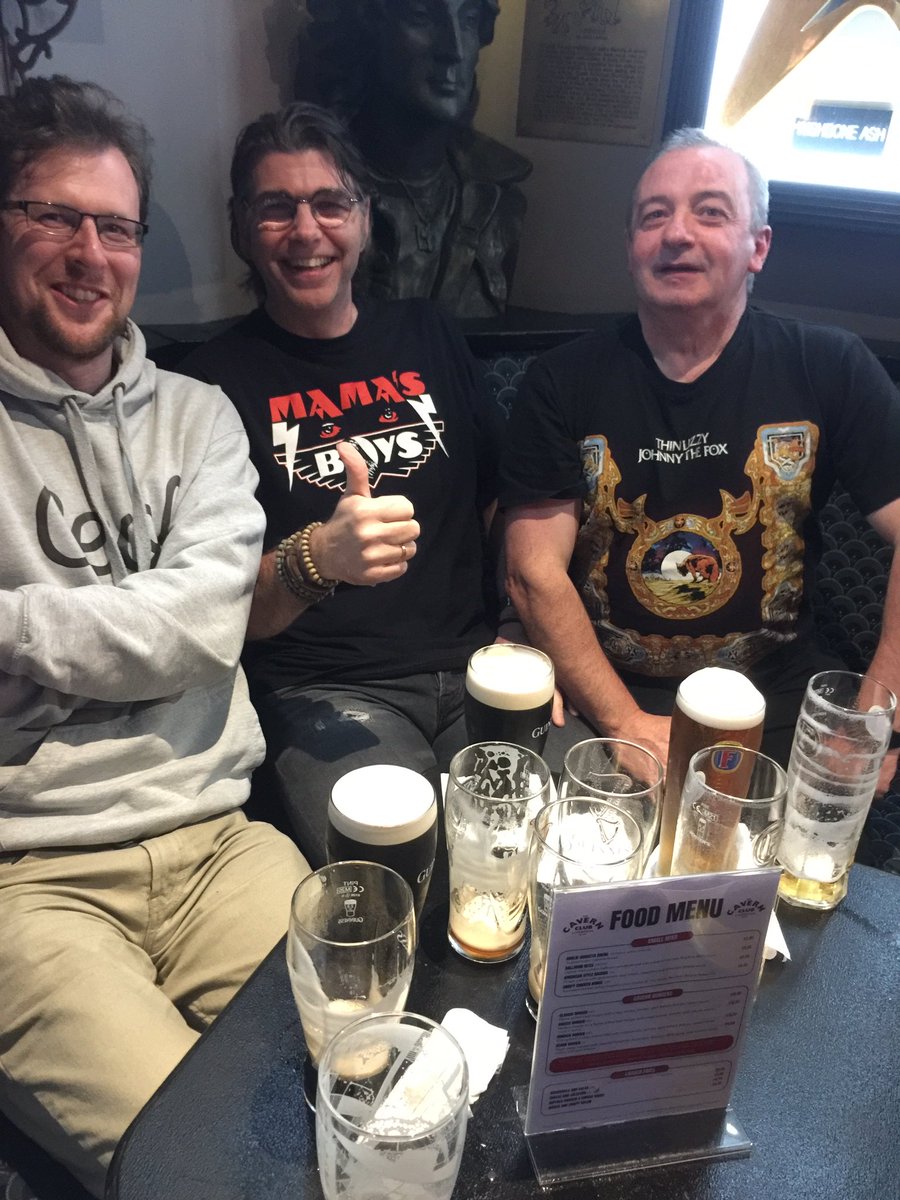 Relax Radio tweet media