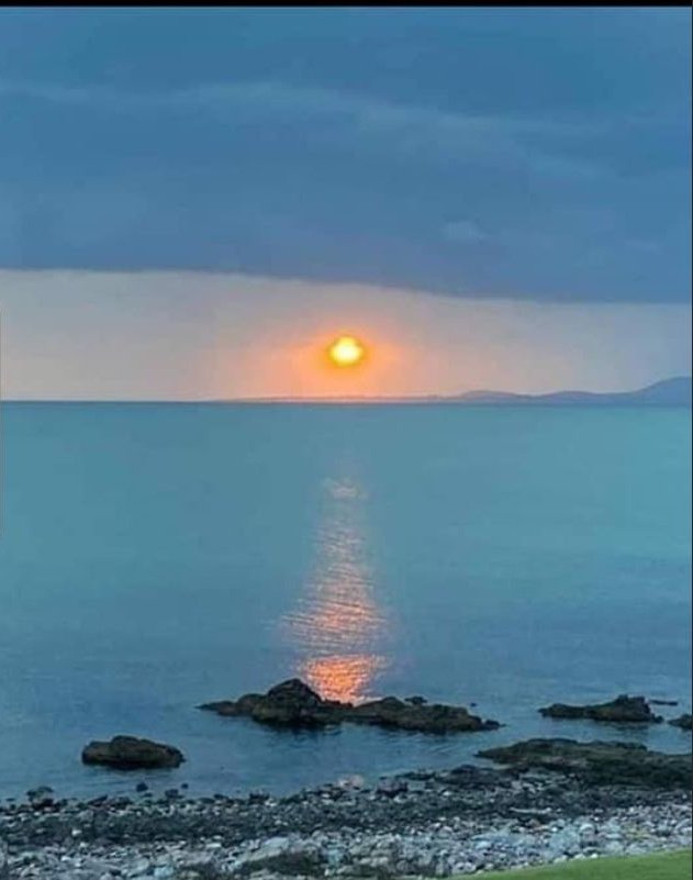 No me hablen de banderas si la de ustedes no se dibuja así por si sola en el cielo FELIZ DÍA A LA MÁS HERMOSA DE TODAS🇦🇷