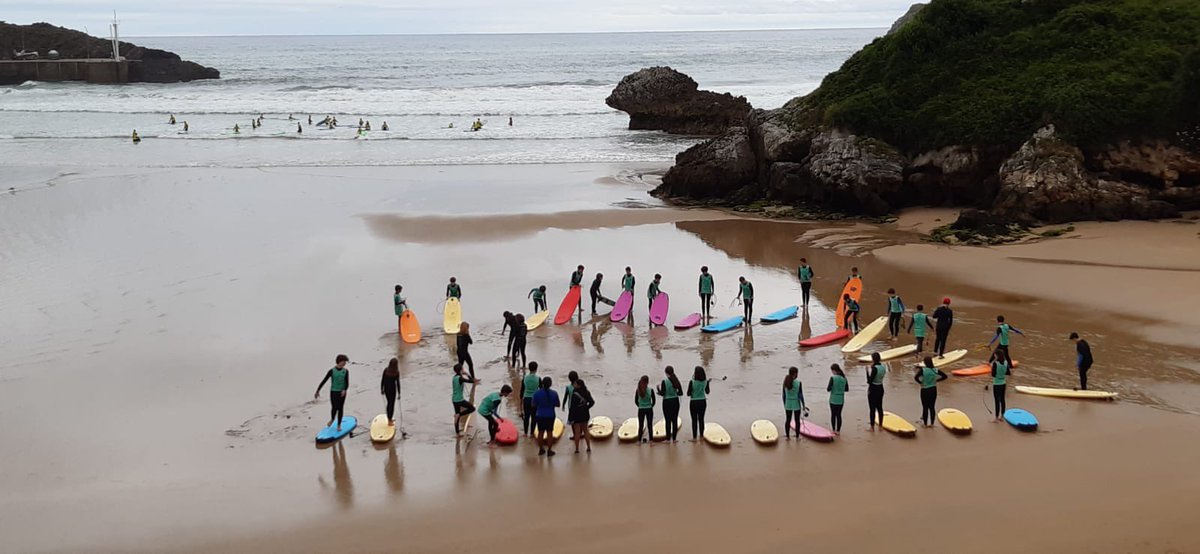 colegio_rcajal's tweet photo. Disfrutando de la primera tarde de playa &amp; actividades en Llanes‼️ 
.
.
#1ºESO #aventurasplayeras #excursioneschulas #colegiosconalma #naturenglish #naturecampllanes https://t.co/STNuhhZTHD