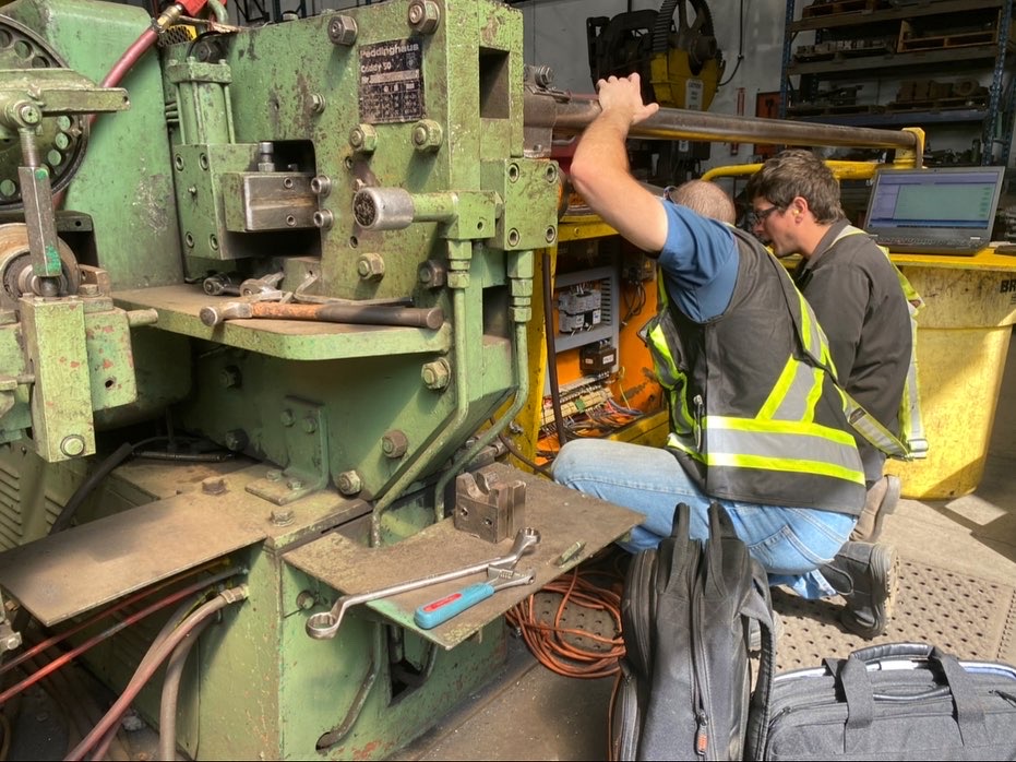 UptimeInd's tweet photo. Old equipment no problem. We gave this auto sheer a new brain and some major artery cleanup. Showcasing our Automation &amp; Electrical service team's working together to get this machine back into the customers production line.

 #team #automation #electrical #uptime #service https://t.co/6Q3JvhG0EK