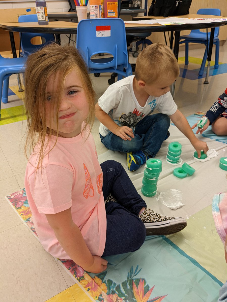 misswalter28's tweet photo. Pool noodle &amp; shaving cream STEM. How many noodles can you stack? Then we had time for free building. https://t.co/AYnoPKZu21