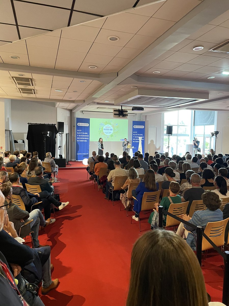 Francois Gougeon (@francoishtmy) on Twitter photo A nouveau réunis pour la soirée Plein Air de la <a href="/CCI_35/">CCI Ille-et-Vilaine 🇫🇷🇪🇺</a> , quel succès !! Le lancement de la soirée est effectué par <a href="/CrocqJp/">jean philippe </a> sur le thème de l’Optimisme A nouveau réunis pour la soirée Plein Air de la <a href="/CCI_35/">CCI Ille-et-Vilaine 🇫🇷🇪🇺</a> , quel succès !! Le lancement de la soirée est effectué par <a href="/CrocqJp/">jean philippe </a> sur le thème de l’Optimisme