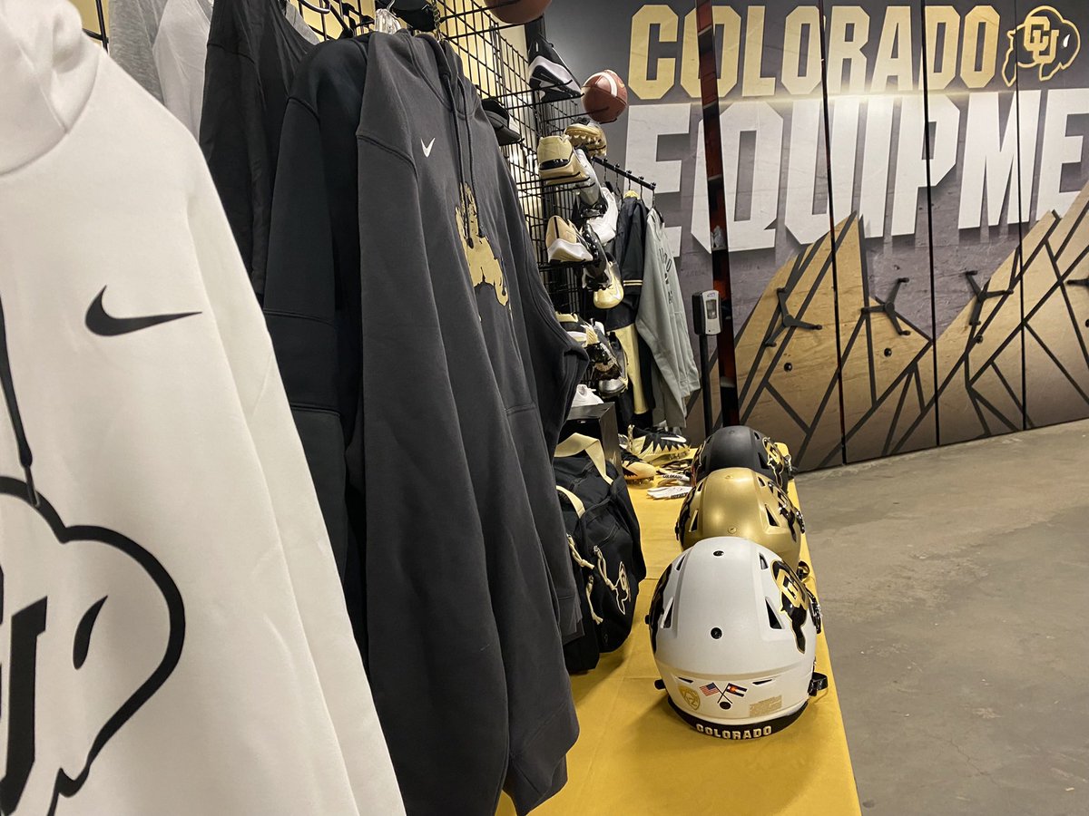 Swag Palace ready for some visitors this week! #s2s #swooshlife #sWo
