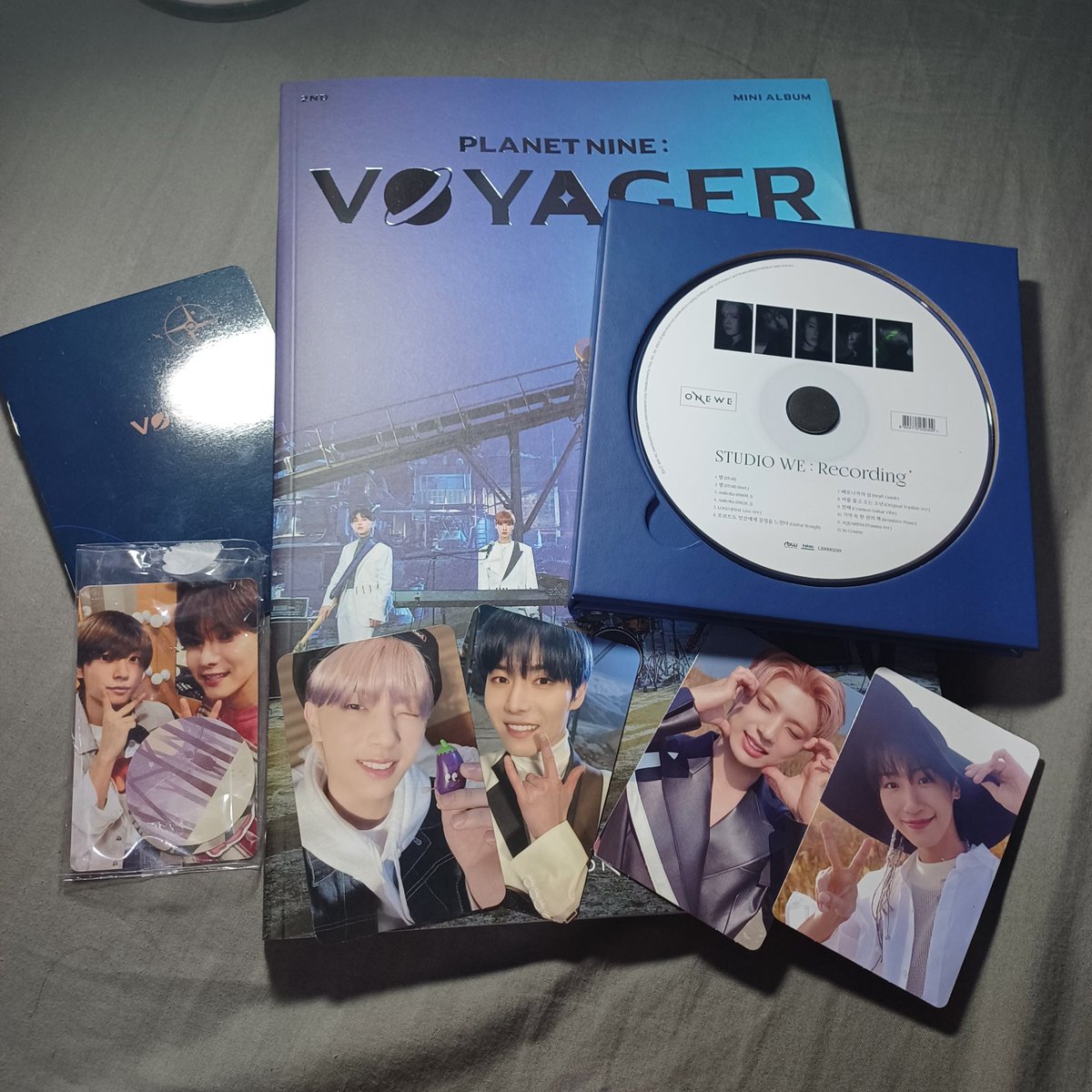 unhaengilchi2's tweet photo. Thank you @myeongei for the super smooth transaction and for packing the albums very securely 😭🫶🏻SUPER LOVE MY PULLS 🥰 glad I chose to buy from you my first onewe albums 🥺✨
#myeongproofs #rieuse https://t.co/gktjGCJroZ