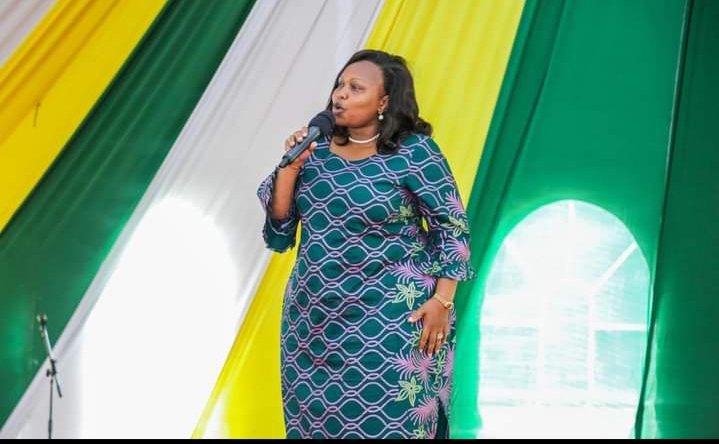 KahiJabali's tweet photo. @MillicentOmanga is the incoming Nairobi woman Representative, she means well for us Nairobians unlike the outgoing @EstherPassaris . Hon Millicent Omanga has good plans for us. She's hard working and she has a good heart. Very supportive. #Omangatanofresh https://t.co/UNzpUMVGVf