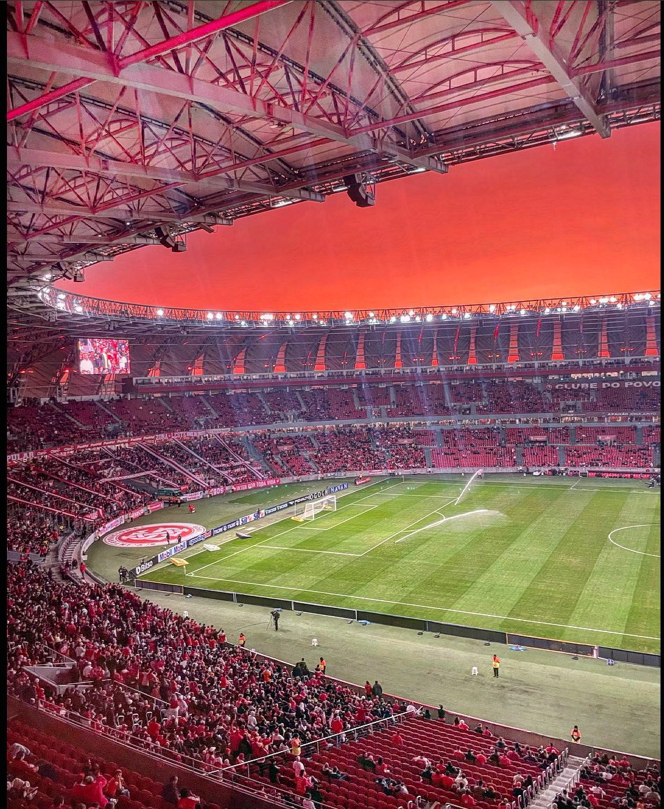 InterTimeLine's tweet photo. Partida de ontem passou, temos que pensar na próxima partida, contra o Coritiba (24/06) no estádio Beira-Rio.

Nosso apoio nessa partida é fundamental e nossa mobilização não pode acabar por uma derrota.

(📸: @VictorGrunberg) https://t.co/aEI3XH3Lh1