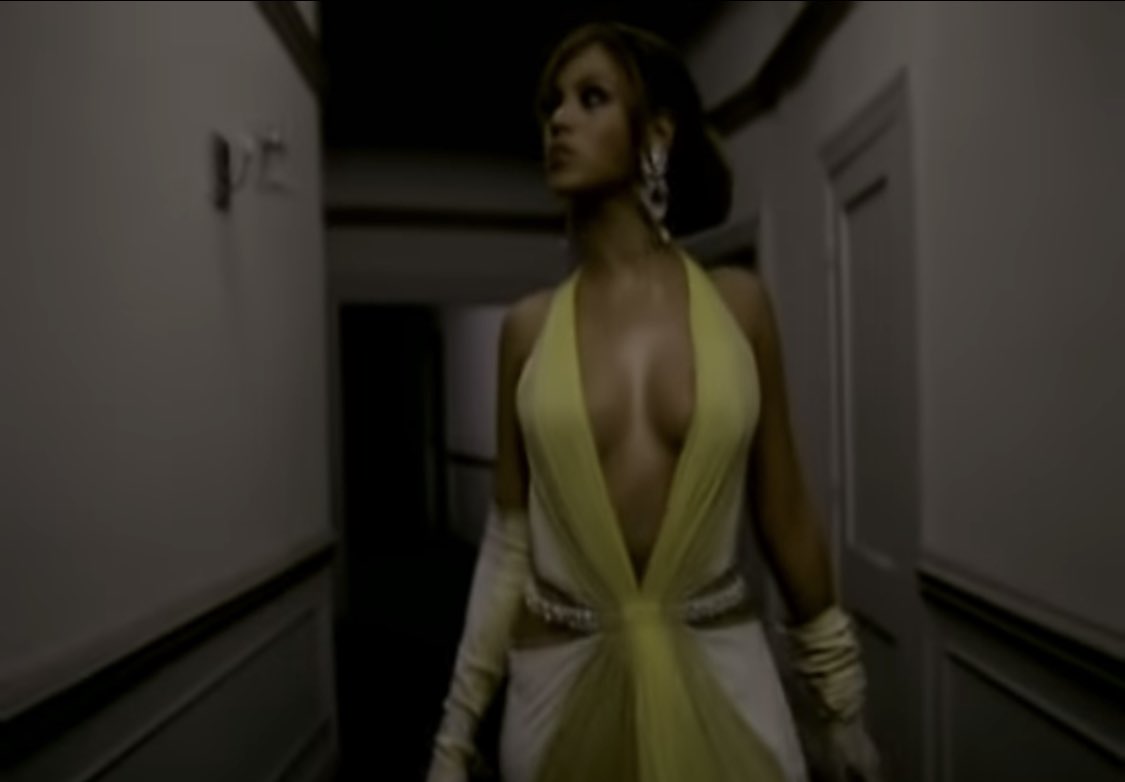 tracklist's tweet photo. "Dangerously In Love" - Beyoncé 
20/06/2003 https://t.co/ihVFq2YoIX