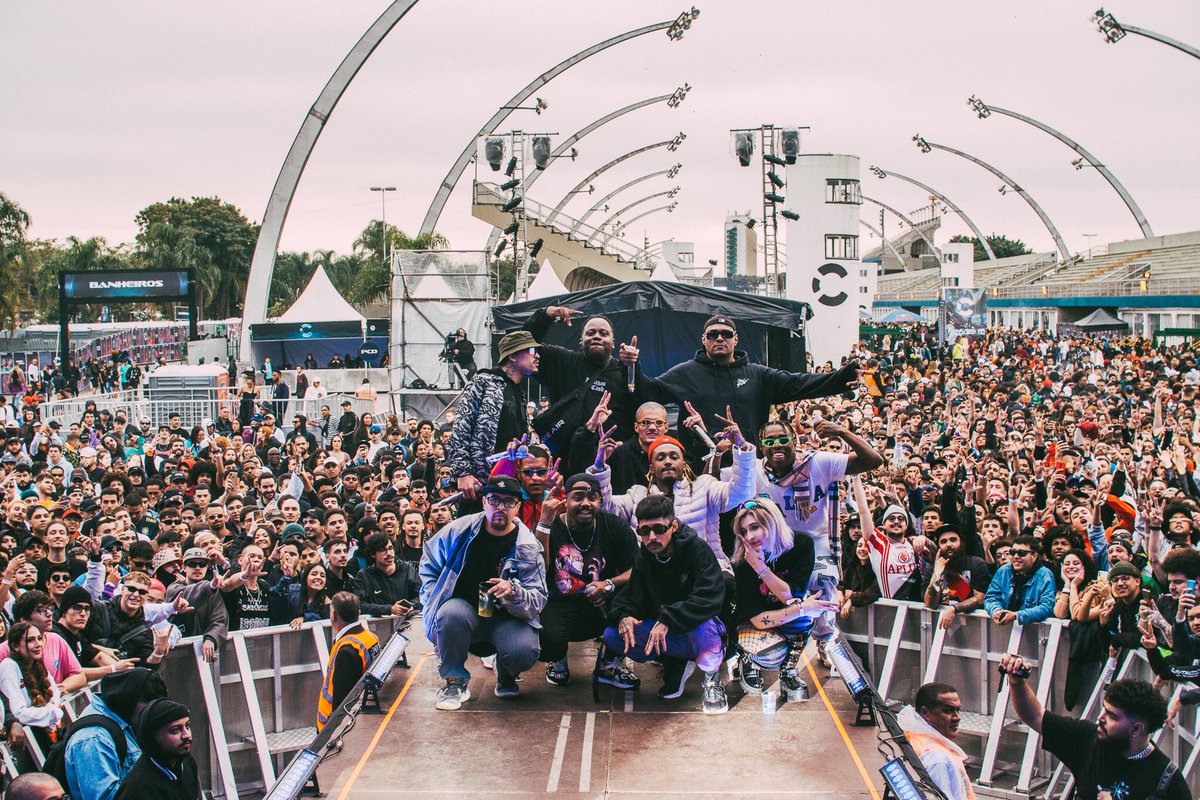 soundfoodgang's tweet photo. @yungbuda7k no @festivalcena 🦇
Obrigado geral que colou!
Obrigado @festivalcena bagulho foi sincero!
@mendesculpa 📸
#CENAnoTwitter
#yungbuda
#soundfoodgang https://t.co/xt7IouXztN