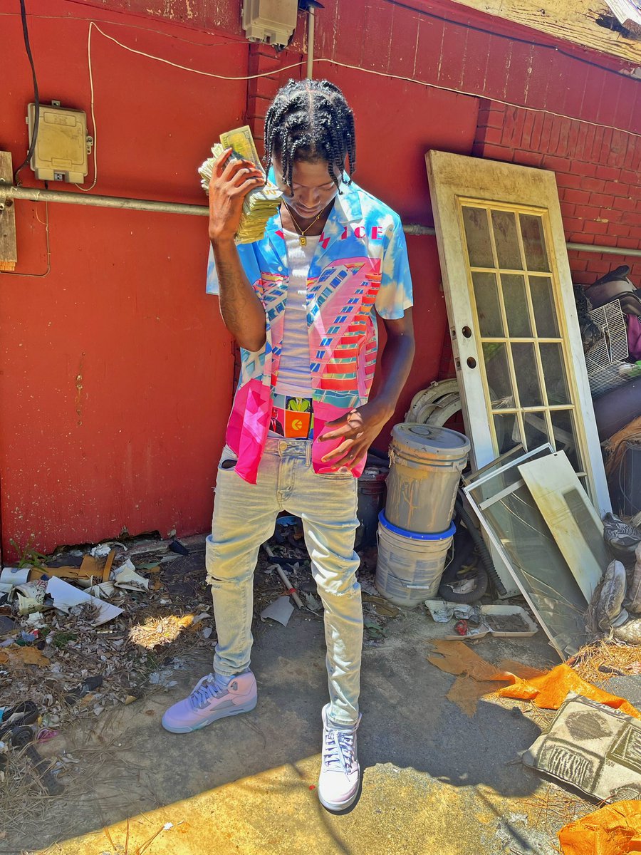 Gucci tweet media