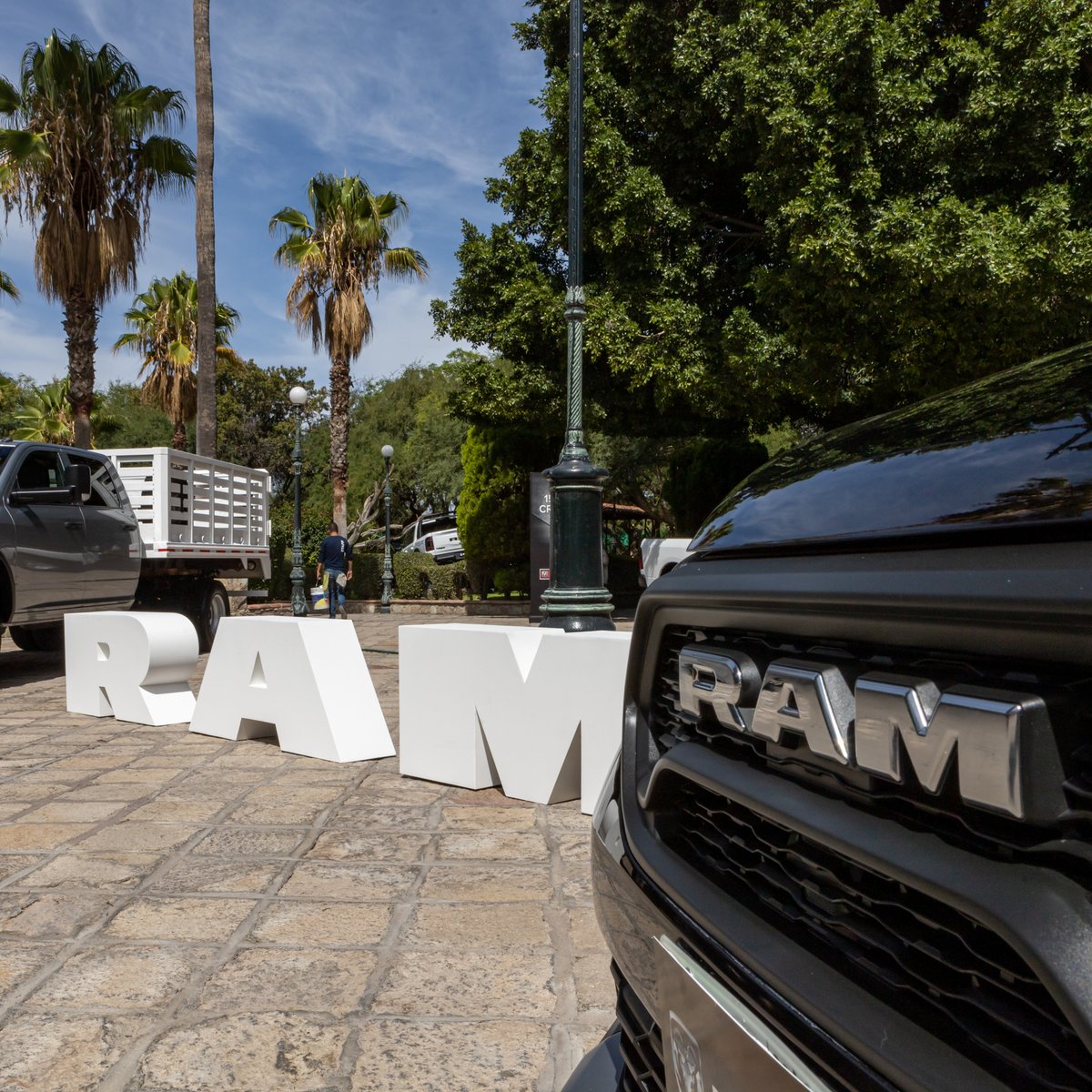 RAM_MX's tweet photo. ¡Iniciemos este increíble evento!
Conoce a nuestra Completamente Nueva #RAMProMaster Rapid en un recorrido único. ¿Qué te gustaría conocer de ella, hoy? 🔥😎
#SomosRAM https://t.co/0VSYKPIbMi