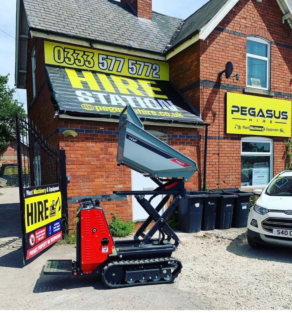 cfminidumper's tweet photo. Well done to latest dealer, Filtermech, South Yorkshire for selling their first @cf_equipments C&amp;F Mini Tracked Dumper 👍🏼 Stock levels are strong throughout the Dealer Network https://t.co/PcpxBl35BX https://t.co/zhcAwpk26Q
