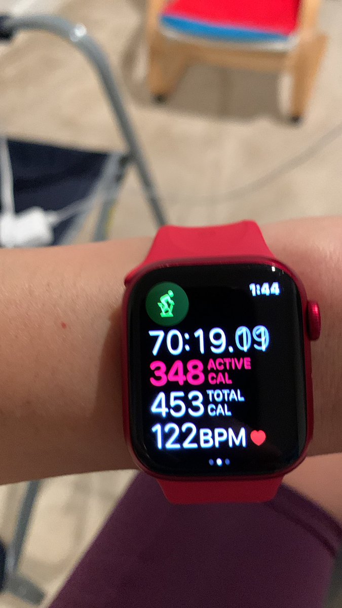 Hardasshelen's tweet photo. My whole workout has been thrown off bc I forgot to unpause the clock when I resumed my workout bike ride. So now I’m trying to get the 500 calories in by my watch’s standard. ☹️ I probably got it for the 10+ minutes of u registered rise. Can u tell I’m annoyed? #StupidMistakes https://t.co/JwsLIHx6GR