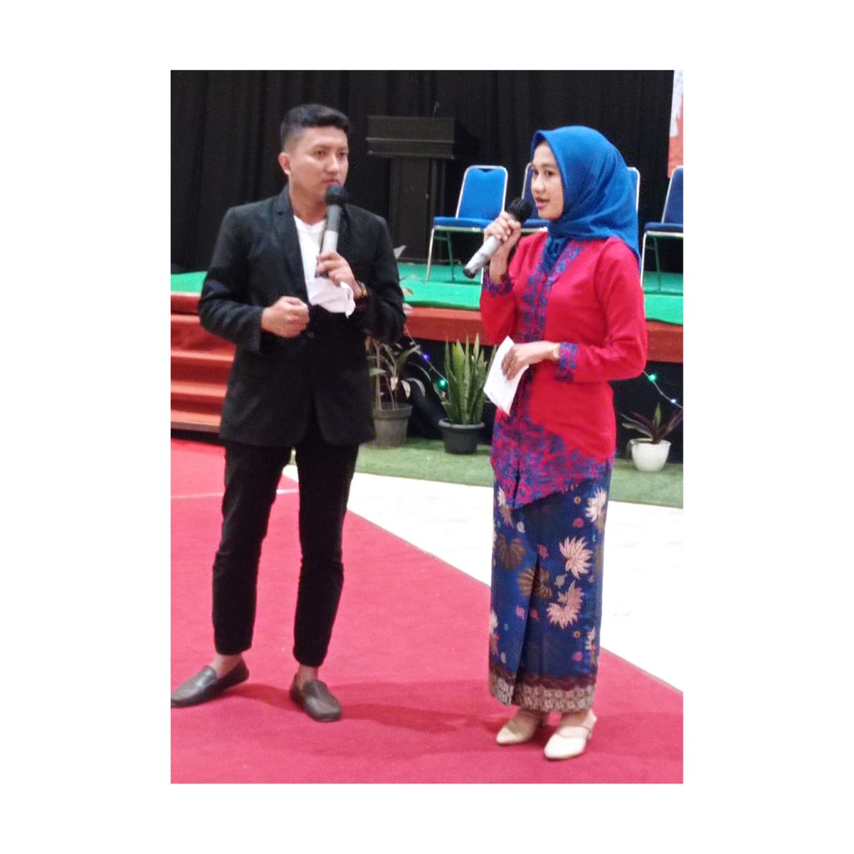 countoloy's tweet photo. Waktu jadi MC yah acara kemarin https://t.co/xifNIGqMAZ