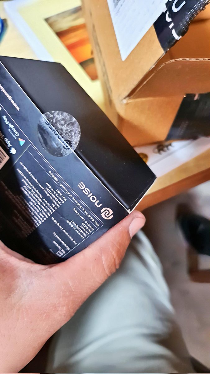 _vj_jaat's tweet photo. ORDERED @gonoise #colorfiticonbuzz placed ordered on 13-06-2022 delivery was expected on 15-06-2022 by @BLUEDARTcourier. Delivery was delayed by 5 days then I personally went to the #Bluedart office for picking my order. https://t.co/s2krzwiS1V