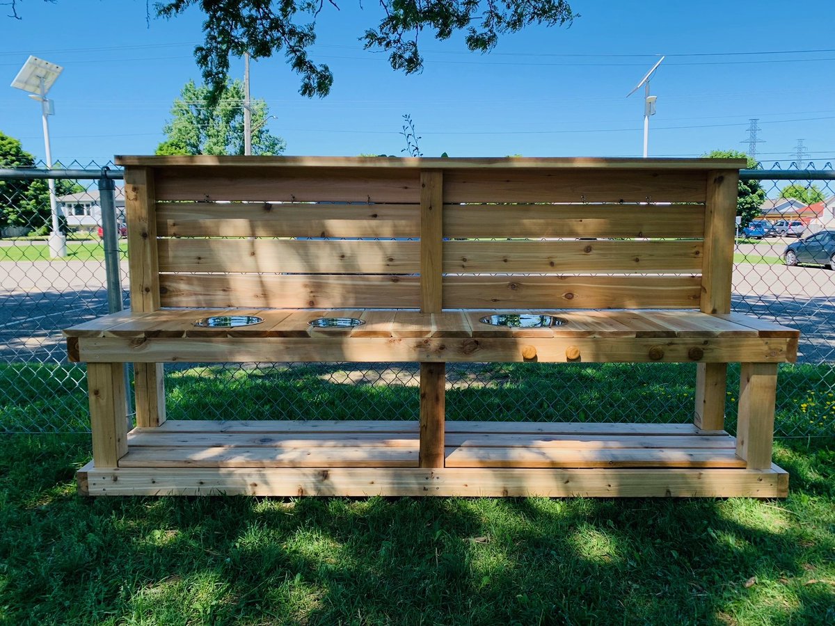 ThinkCedar's tweet image. Ontario Public School built these fantastic mud kitchens from discounted wood from our Cedar Specialty Shoppe for their Kindergarten class. They turned out beautifully thinkcedar.com
#cedarlumber #cedarspecialtyshoppe   #schoolcedarproject #southernontario #thinkcedar