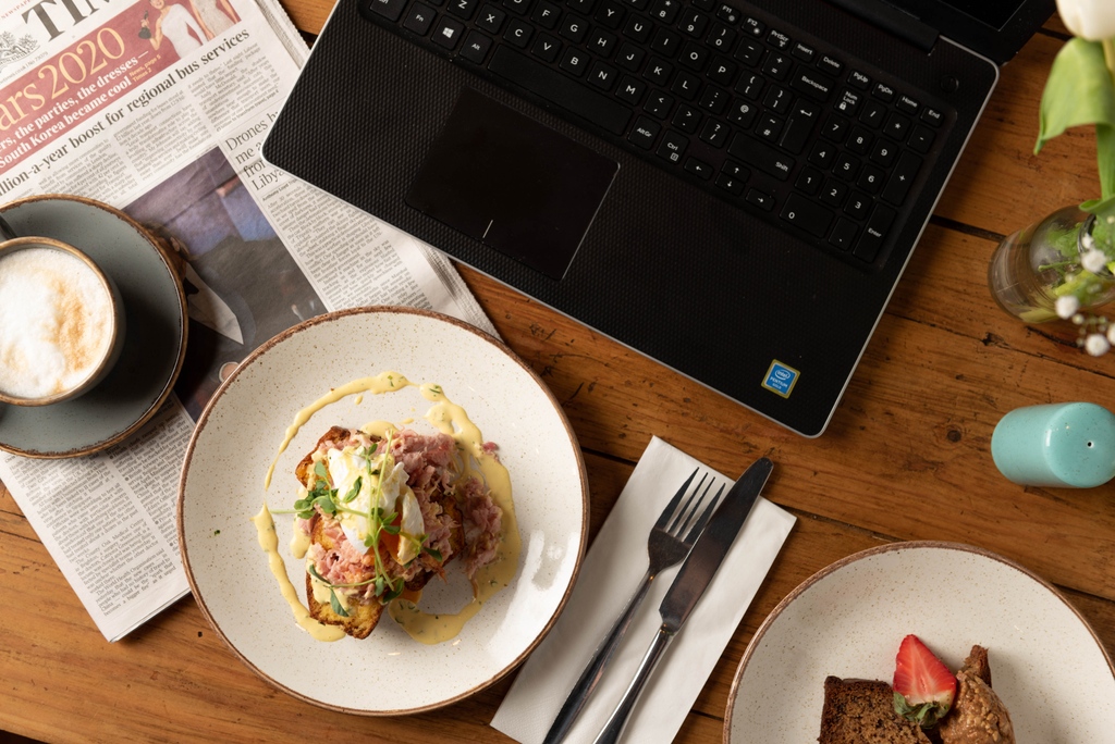Tube Strike got you down? Needing a change of scenery? 

Head down from 12pm and Work from the Pub, with bottomless coffee, seasonal British dishes, and 2 for £14 cocktails from 5pm as part of our Sundowner offer.

You'll love it so much, you might just do it again Thursday 😉