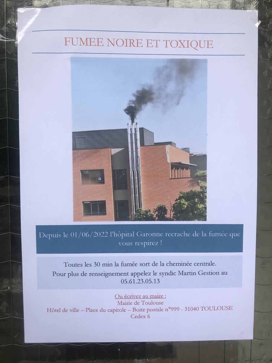 Greisten's tweet photo. Depuis près d’1 mois, la cheminée de l’Hôpital Garonne, situé proche de la citée d’Ancely à @Toulouse, crache une fumée noire nauséabonde
@PrefetOccitanie @HauteGaronne @ladepechedumidi @ladepeche31 @actutoulouse 
Les habitants respirent 7/7 ces rejets sûrement toxiques. Honteux https://t.co/lyjfSxT59f