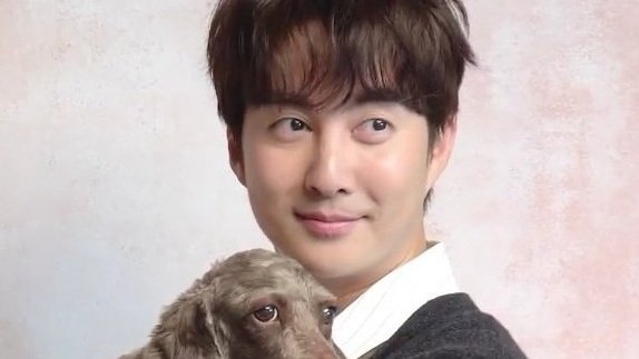 PaolisLestrange's tweet photo. Lo vi con Joe pero es que Jjun es Jjun luz de mi vida, único dueño de mi ❤️ https://t.co/lU1asybIcY