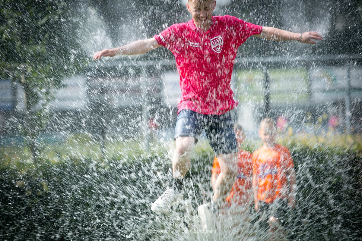 Nog even nagenieten van <a href="/SehJeugdweekend/">Jeugdweekend vv SEH</a>! 

De jongste leden van SEH kunnen jaarlijks meedoen aan het Jeugdweekend. Het was een geweldige en warme editie met 225 deelnemers!

📸 Leon Schotman
Meer foto's volgen later via de site.

#jeugdweekend #plezier #jeugd #heerde #wijzijnseh