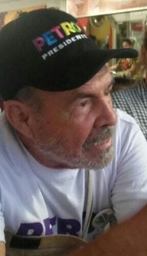 alixardila's tweet photo. Se cuanto hubieras celebrado este triunfo que también es tuyo. Entregaste tu vida a luchar por una Colombia menos desigual y más justa. Tu hiciste parte de este proceso, por eso mi voto fue por ti y por una Colombia mejor. Te extraño papito🙏🏻@petrogustavo @PizarroMariaJo https://t.co/SNEPkX48Ij