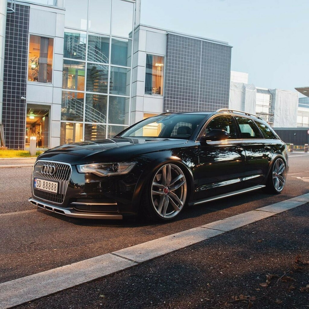 More C7 allroad goodness! 🚘/📷 @thatlowroadguy _______________________________ #audi #AudiC7allroad #C7A6allroad #AudiC7A6 #A6allroad #audiA6allroad #audiC7A6allroad #campallroad #avant #audiavant #wagoon #quattro #wagonsteez #audipixs #wagonation #… instagr.am/p/CfCQh1ALz-W/