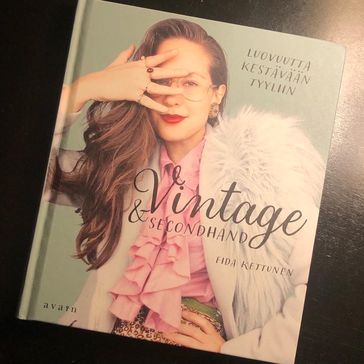 Finns! These are shots of a terrific new book on vintage fashion that I’m featured in. I’ve been enthusiastic about vintage fashion ever since I was a teenager, and was delighted when the writer of the book <a href="/Fidafe/">Fida Kettunen</a> asked me to share my insights on #vintage and #secondhand style.
