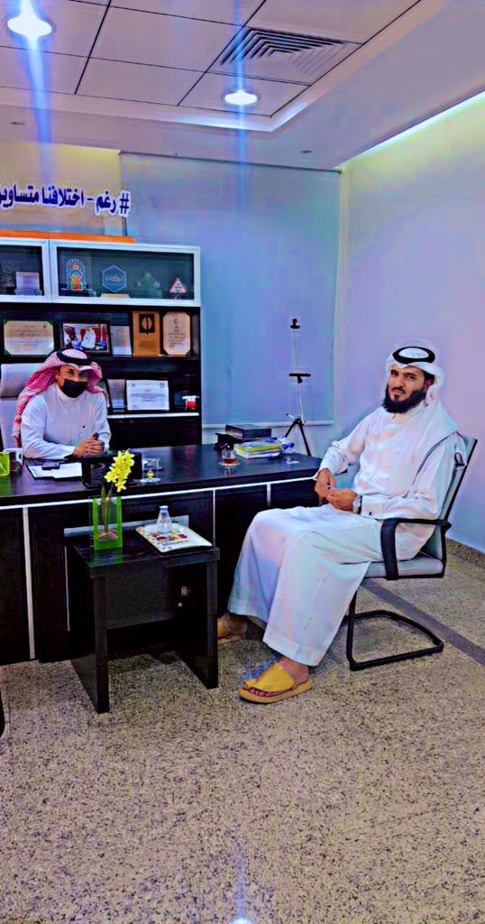 لقد سررت اليوم بلقاء الأستاذ عبدالله المحسني
مدير جمعية الأطفال ذوي الإعاقة بعسير ، وناقشنا بعض الأمور اللتي نرجوا من الله أن تعم فائدتها على هذه الفئة الغالية على قلوبنا.

@AlmahsaniPr

#السعودية