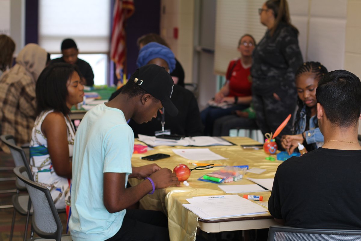 “I learned how different my life has been from the newcomers’ life. I’ve learned their stories.”

In May, Hardwired partnered with <a href="/CCCofVA/">Commonwealth Catholic Charities</a> in Roanoke for a refugee teen workshop.

Read for full details in an article by the 
<a href="/roanoketimes/">The Roanoke Times</a>
 👇

bit.ly/RoanokeTimes