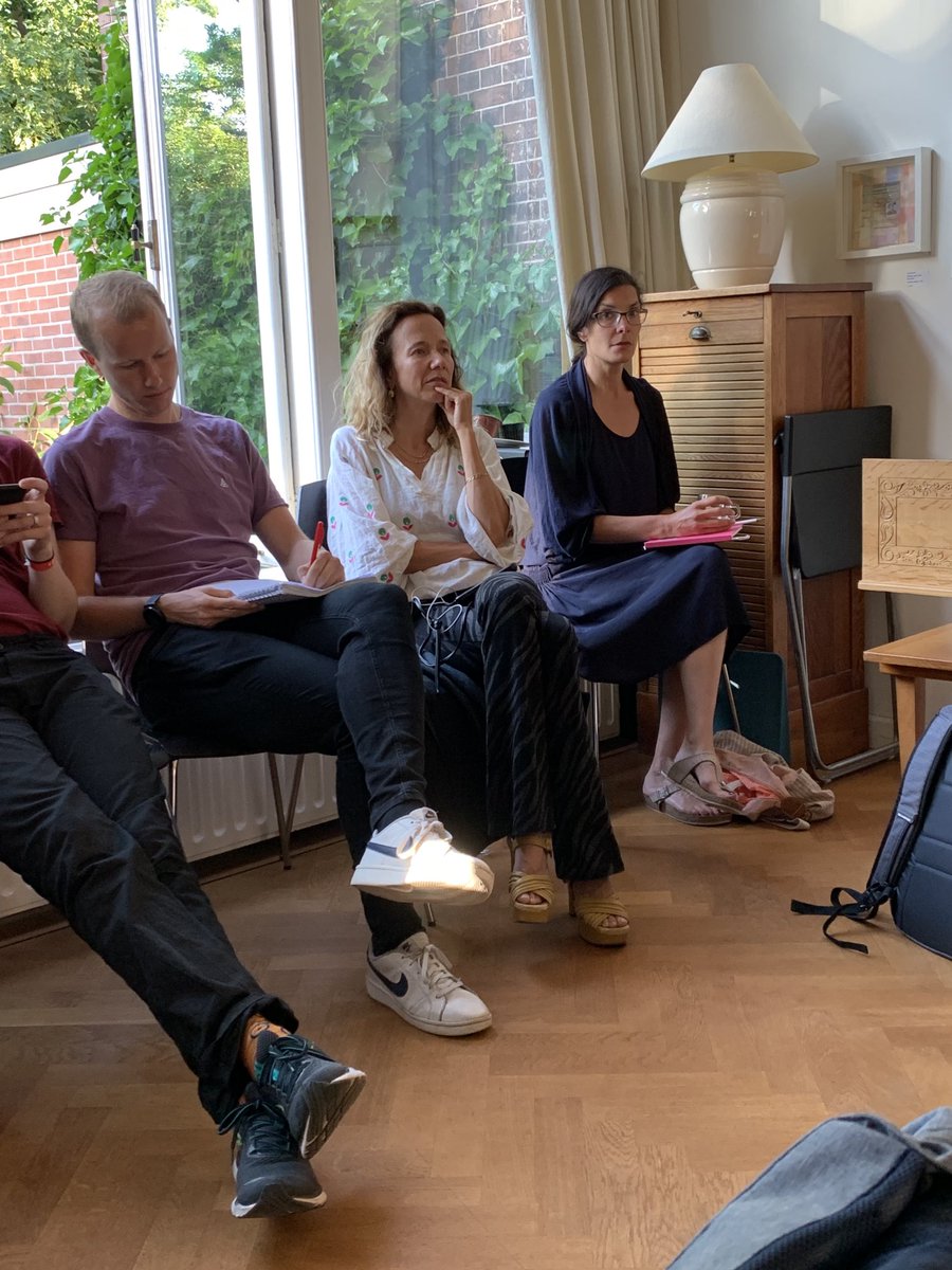 bulaydin's tweet photo. Veel belangstelling voor cultuureducatie in studio Sophia.  Initiatief van werkgroep cultuur ⁦@PvdADenHaag⁩. https://t.co/1FC65KD8PB
