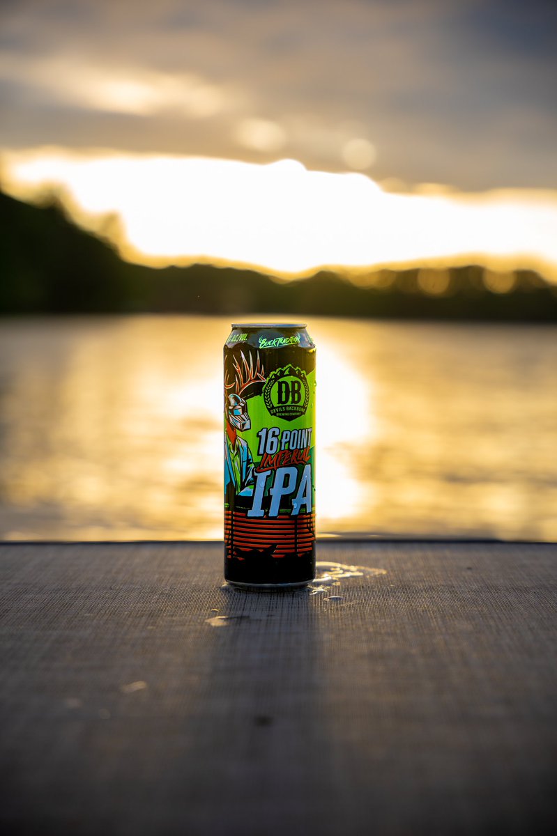 dbbrewingco's tweet photo. When a long Monday calls for a tall order, weโve got you covered.
Love DB beer? Thereโs still a few days left to enter our #BuckTraditionTattooChallenge and win free DB beer for a year. Link in bio for more info ๐๐ป๐ป
#DevilsBackboneBrewingCompany #DrinkOutdoorsTogether #DBbeer https://t.co/B2MwQmVjP1