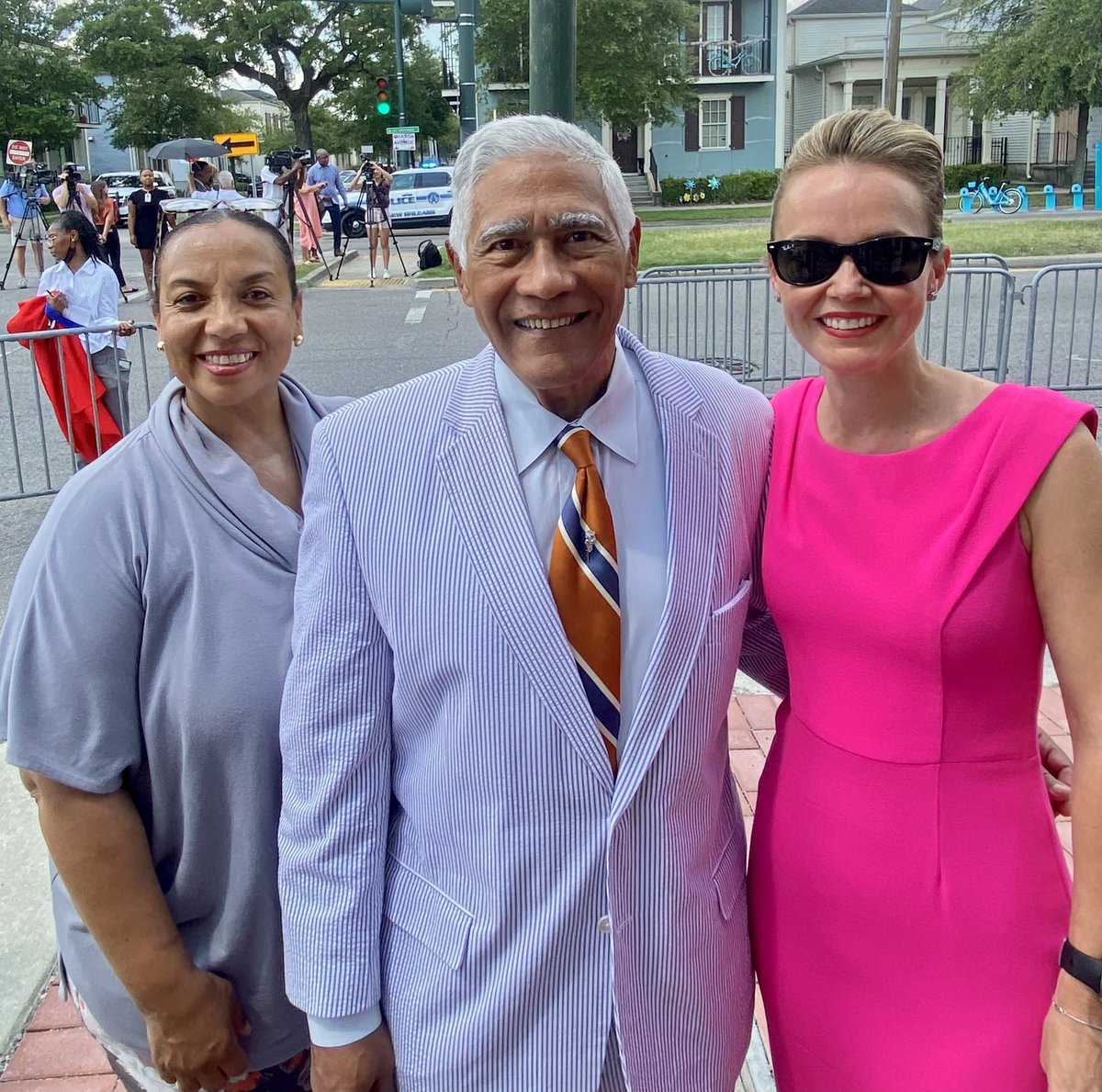 HelenaMorenoLA's tweet photo. Dooky Chase restaurant now has a state of Louisiana historical marker! The Chase Foundation also launched the Civil Rights Legacy Walk which will be a series of pavers honoring Civil Rights leaders. What a tremendous treasure and learning opp for our youth this will be. https://t.co/xREQkPmNyG