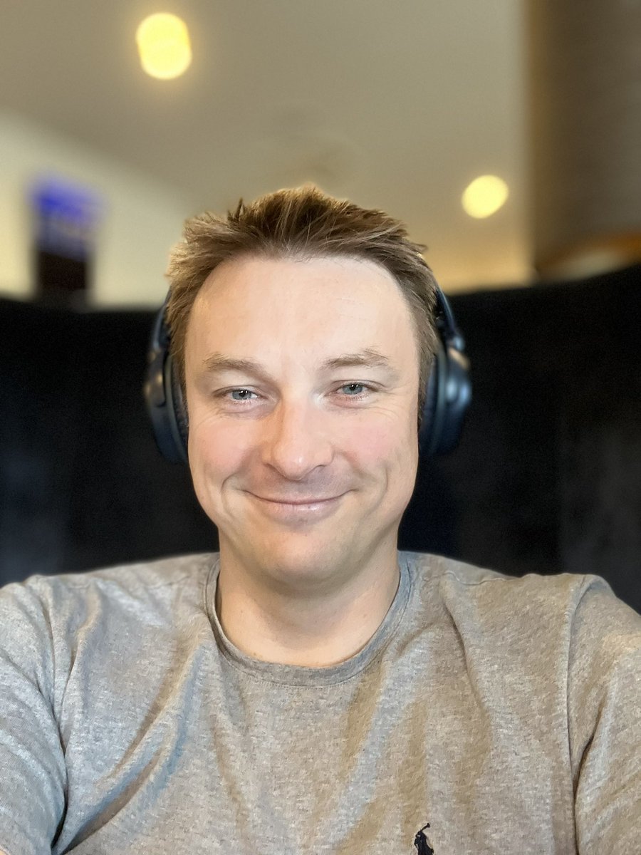 Just heading from <a href="/EdinburghAirpo1/">EdinburghAirport(no)</a> to London to present at <a href="/ISG_News/">ISG</a> EU Digital Business Summit on Technology Driven Sustainability. First in person event in 2.5 years after full virtualisation