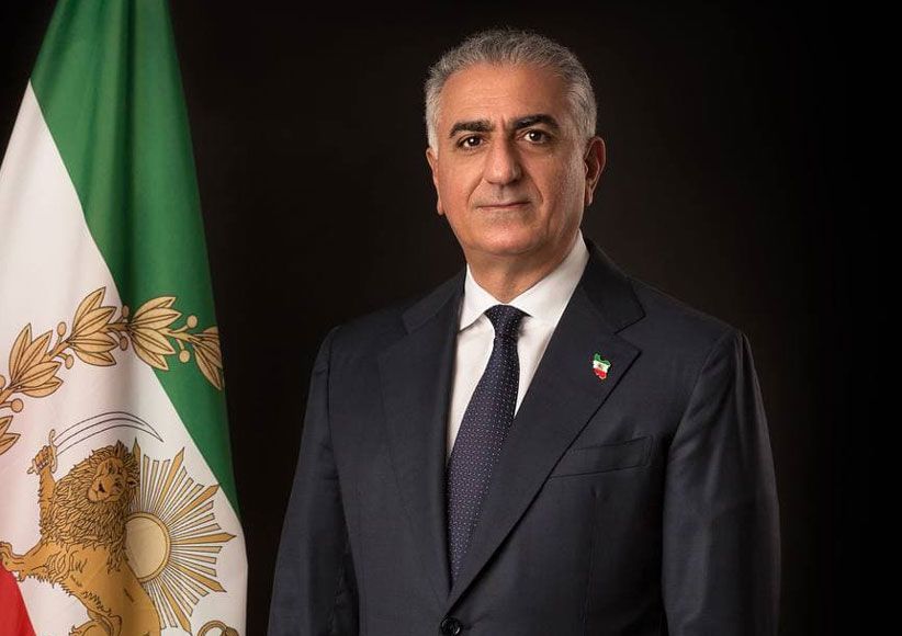 Siamak_46's tweet image. مشرق و مغرب ار روم ور سوی آسمان شوم
نیست نشان زندگی تا نرسد نشان تو
#جاوید_شاهنشاه_رضاشاه_دوم