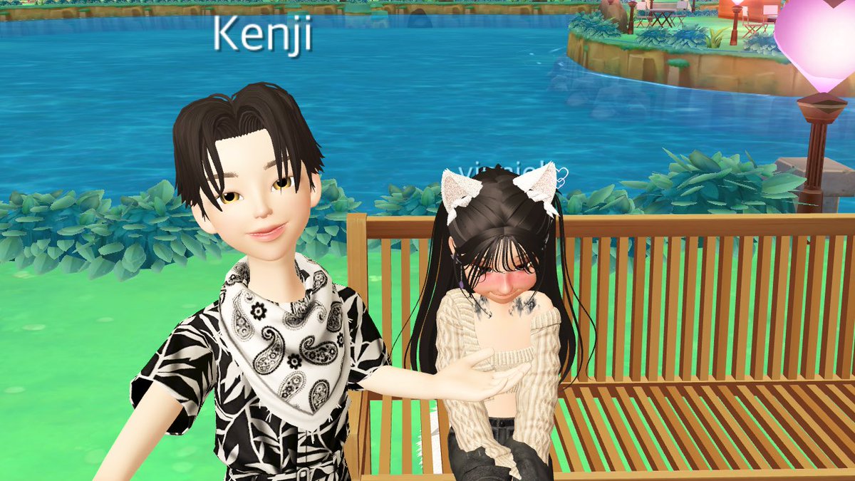 Gaming with bestie <33