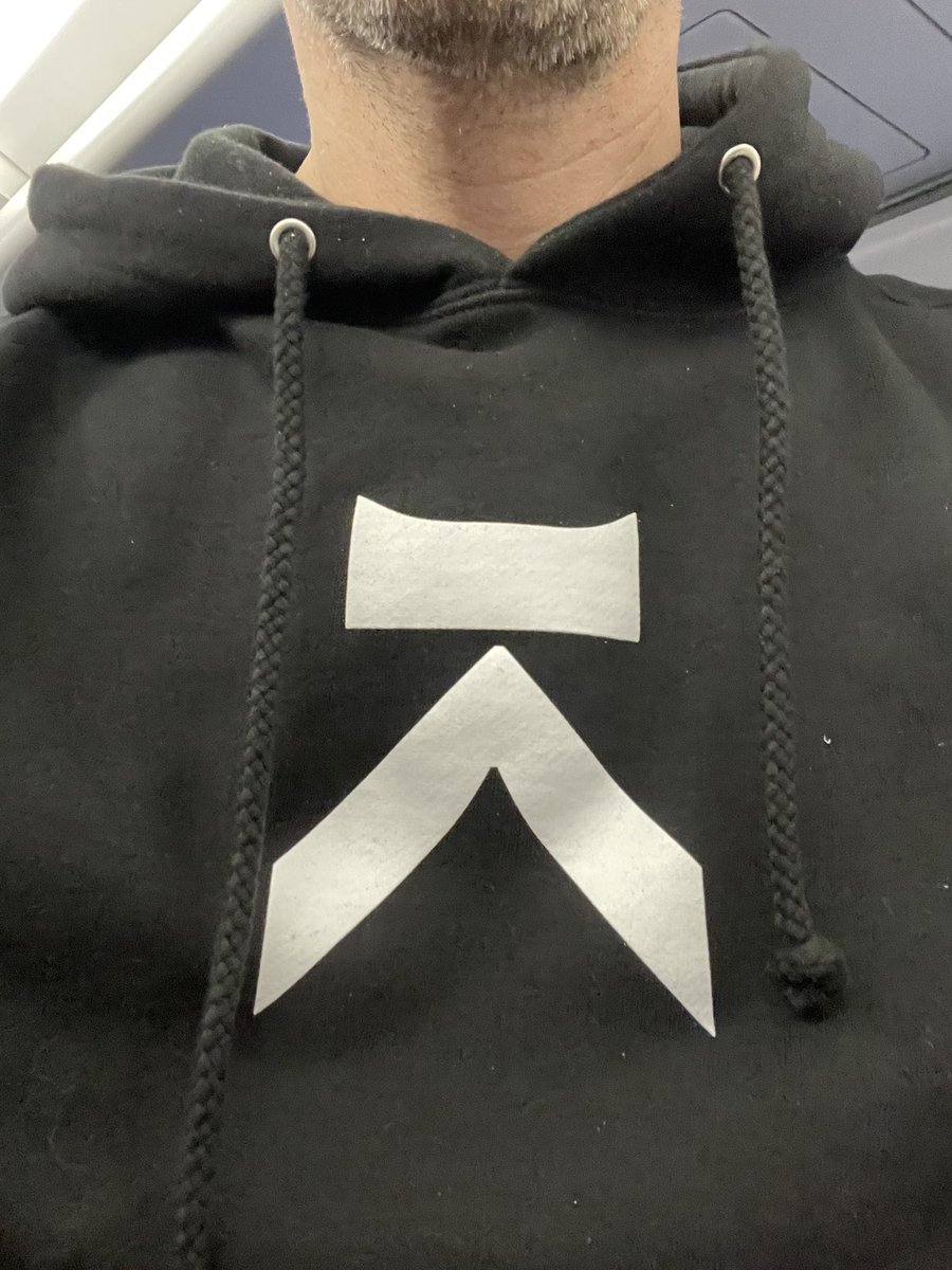TomBilyeu's tweet photo. Now roaming NYC. See if you can spot it. #WhereIsTheArray @projectkyzen https://t.co/njANS69ECh