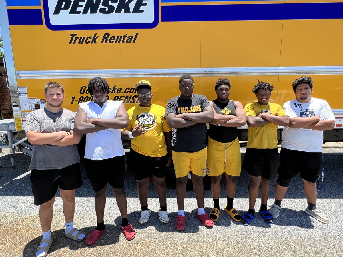 school_peach's tweet photo. Volunteering to help others is a way of demonstrating strength of character.  These Trojan student-athletes know this and did that today!   Thank you for putting in extra time helping PCHS today fellas! https://t.co/tjxbpuuoQg