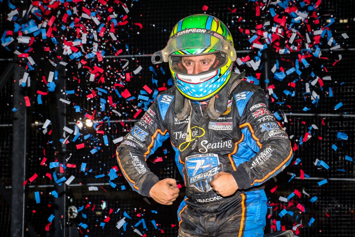 ecanfield17's tweet photo. Last night's @USACNation Sprint Car winner, "Macho Man" @BradyBacon. Had a lot of fun at @BloomFairRacewy getting to cover the #EasternStorm finale last night. https://t.co/3RKma09nr0