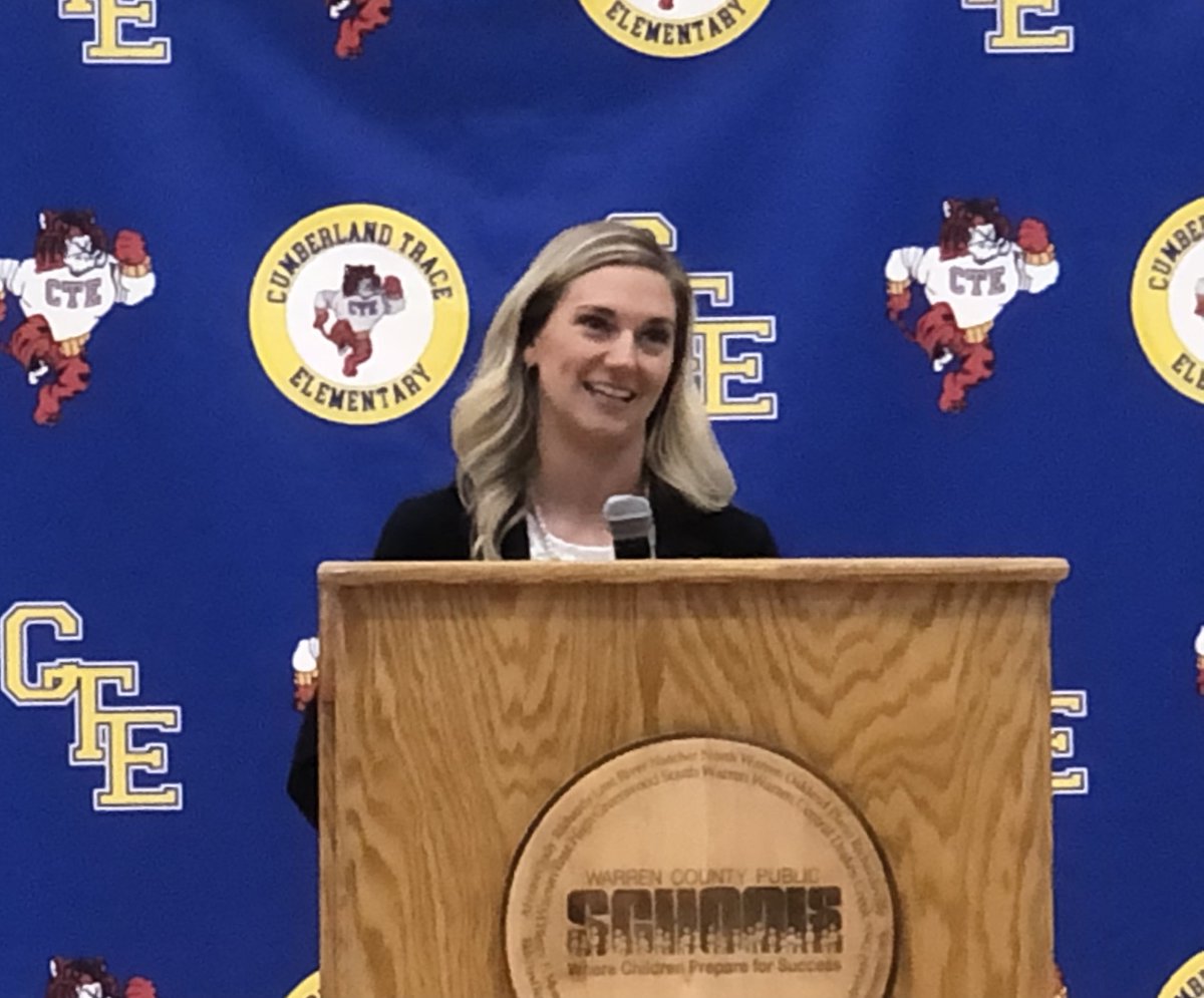 WarrenCoSchools's tweet photo. Congratulations to Mrs. Lori Darnell for being named the new principal of Cumberland Trace Elementary School! More here ➡️ https://t.co/deoO1IC4ry #PreschooltoProfession #BigDistrictBigOpportunities @ctetigers https://t.co/xZ5lU2hVhM