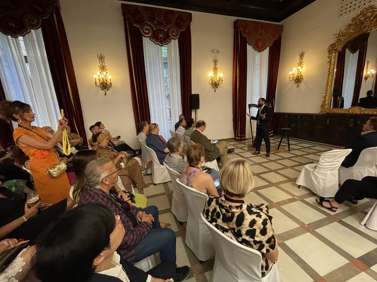 😍 Las espectaculares actuaciones de Ana Crismán Arpa Jonda y de la bailaora Macarena Ramirez y su grupo, dejaron sorprendidas/os a los/las participantes del Foro de #Flamenco y #Cultura de #Andalucía en el Carmen de los Mártires . #Milyuna cc <a href="/dipgra/">Diputación de Granada</a>