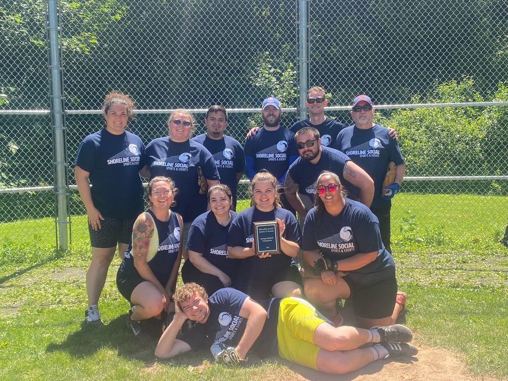 shorelinesocial's tweet photo. Congrats to the champs!! Fun season!!!

#softball #champions #springchamps #waterbury #coedsports #adultleagues #connecticut #besocial https://t.co/puWcclPvH2