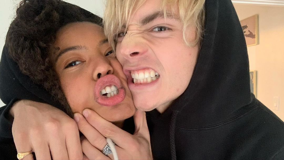 thinksross's tweet photo. i  love them 💗🫂 https://t.co/cunm0vkUzS