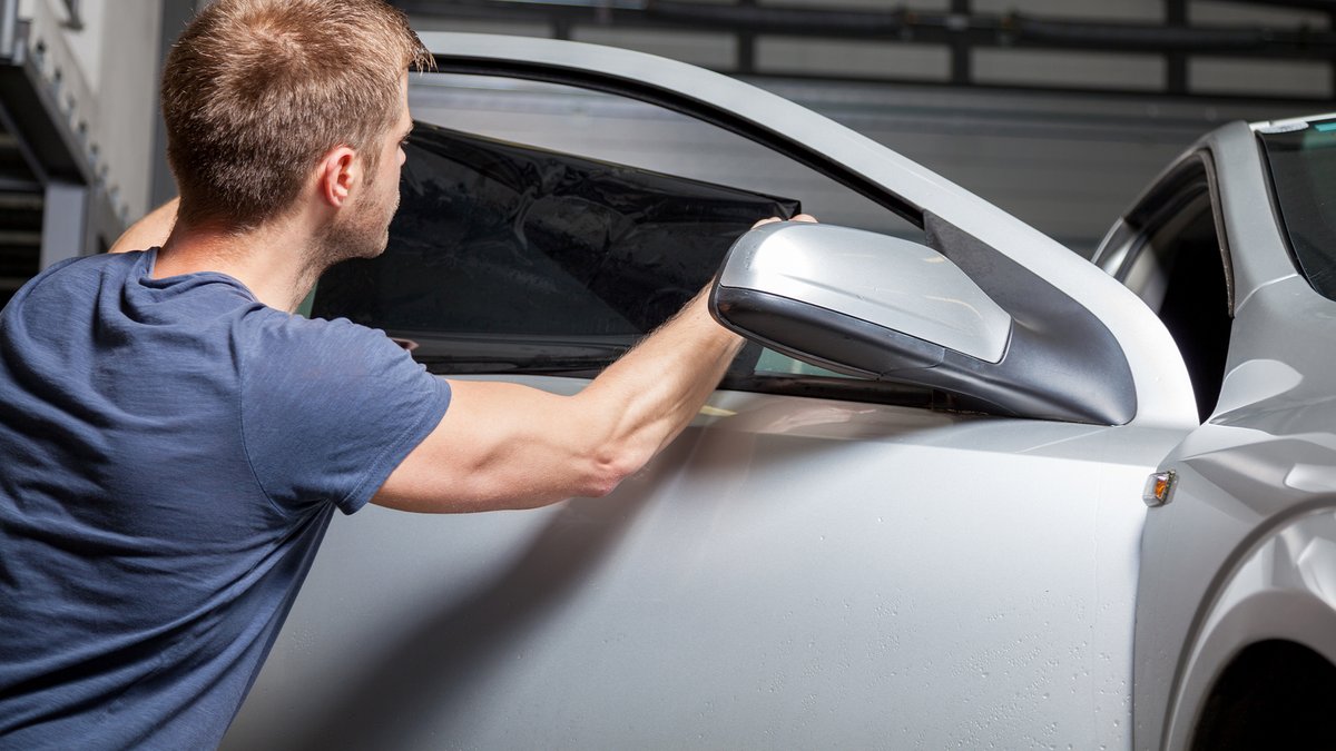 Carvana's tweet image. BLOG: Not only can UV rays fade the paint on the interior and exterior of your vehicle, but it can also lead to dramatic increases in the temperature of your car’s interior. bit.ly/38XfL8n