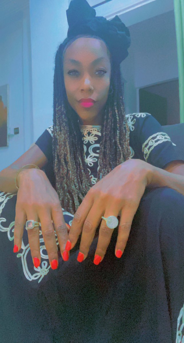 L__Robb's tweet image. My birthday is tomorrow! #Chapter43 🥳🙏🏾👑🥰 I am grateful and blessed 🙏🏾🎁