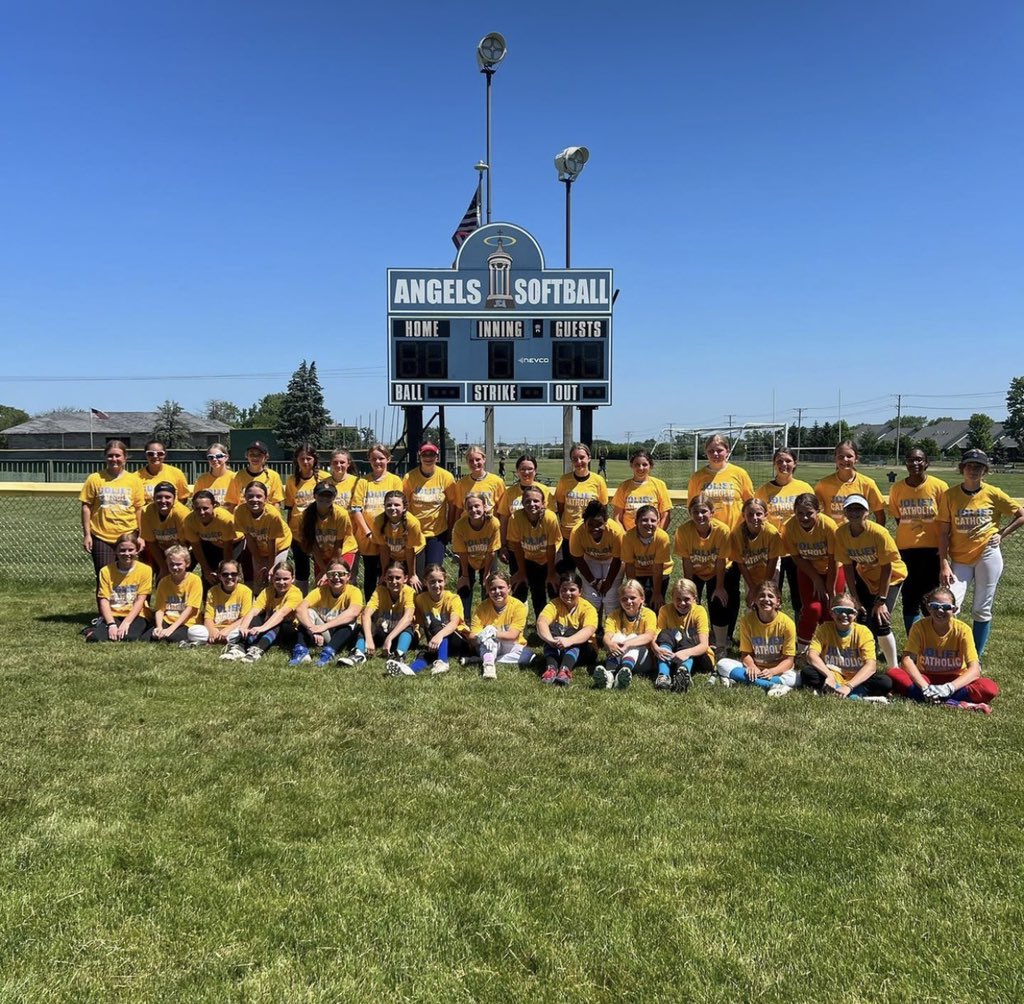 JaelleHamilton's tweet photo. Glad I attended the JCA softball camp, had a great time @JcaAthletics https://t.co/68ljhtAb8t