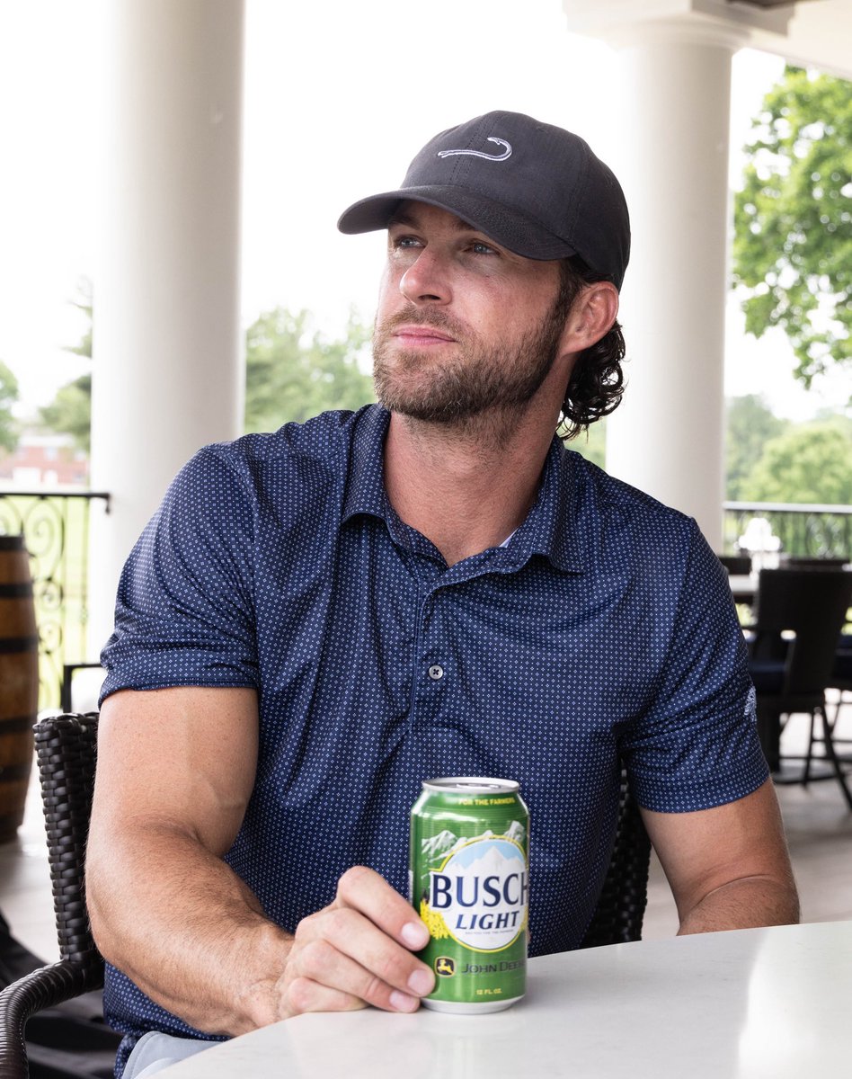 Nothing runs like a Deere and tastes as good as a Busch Light. Y'all grab a case of the limited edition <a href="/BuschBeer/">Busch Beer</a> <a href="/JohnDeere/">John Deere USA</a> cans...they benefit <a href="/FarmRescueOrg/">Farm Rescue</a> #ForTheFarmers #buschpartner