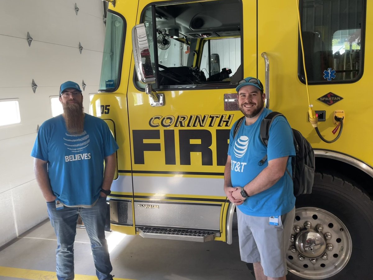 CurtChaput09's tweet photo. Talked with Corinth Fire about @FirstNet and activated some lines on site. Even got to check out all the engines 🚒 @DoodyJesse @LillardDerick @emilywiper @ATT_MIKE_G #LightItUpNE https://t.co/xyTwH3HQoZ