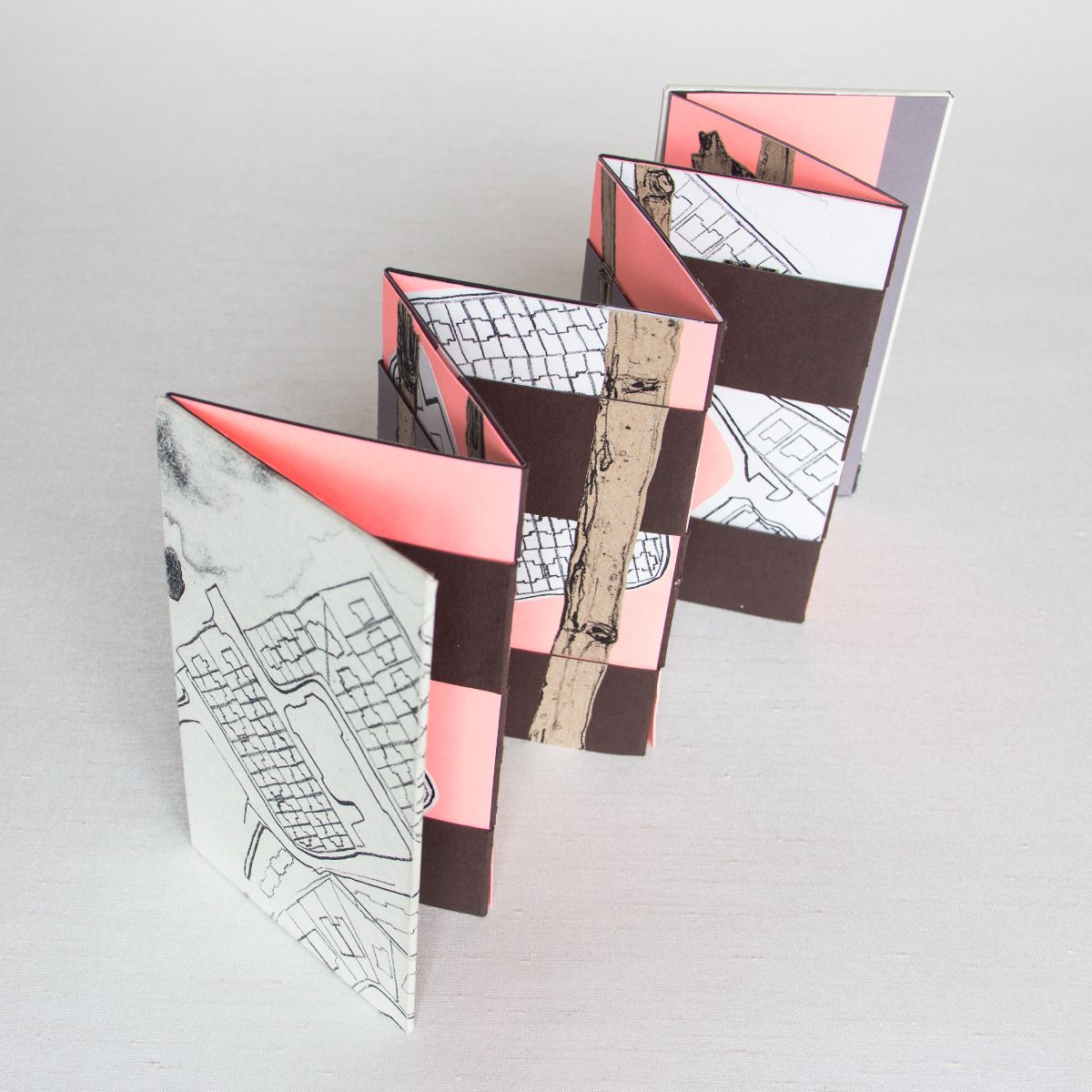 Blue Egg Gallery tweet media