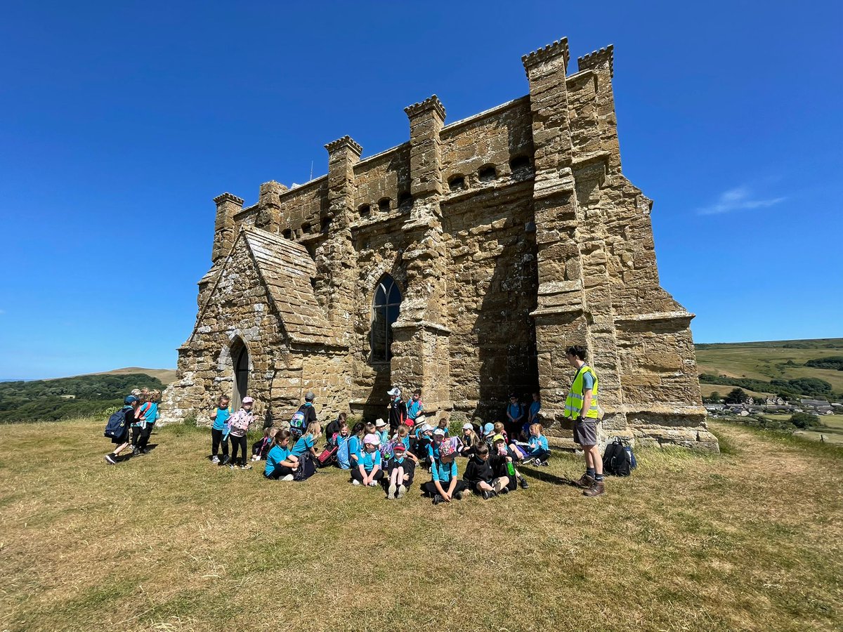 Year 1 had a fantastic trip to Abbotsbury today, learning about our local environment and British Wildlife 😎