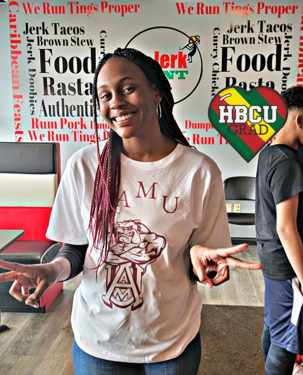 CornerCozzy's tweet photo. Let's give it up to our very own @AppletonEast graduate Alyssa Banks!! She just had orientation at @AlabamaAMTruth Your going to be an amazing professor!! GO GIRL!! #cozzylove https://t.co/8EoxMGrZ5m