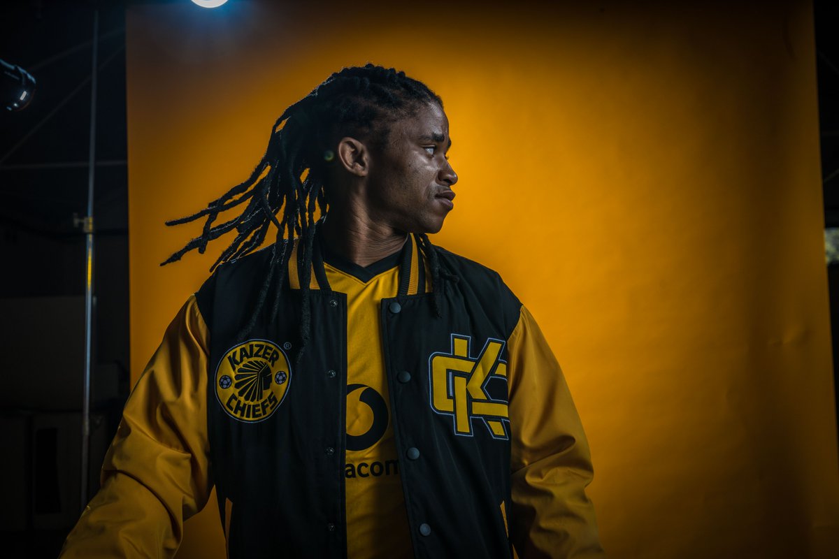 KaizerChiefs's tweet photo. Player Updates

Our new soldiers reported for duty today. We officially welcome Siyethemba Sithebe to the Amakhosi Family after signing a 2 year contract. We look forward to working with you Khosi!

#WelcomeSithebe #Amakhosi4Life https://t.co/OieLhzNEVX